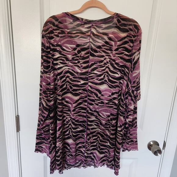 LOGO Layers by Lori Goldstein Zebra Printed Sheer Mesh Top Size 3XL - Picture 7 of 10